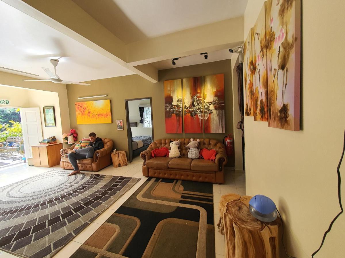 Fathers Guesthouse Танах-Рата Екстер'єр фото