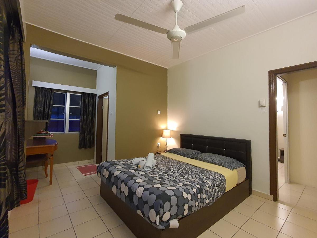Fathers Guesthouse Танах-Рата Екстер'єр фото