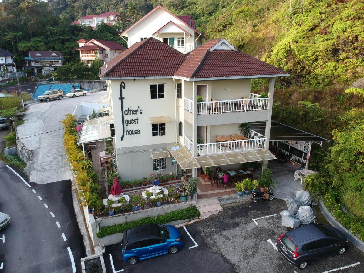 Fathers Guesthouse Танах-Рата Екстер'єр фото